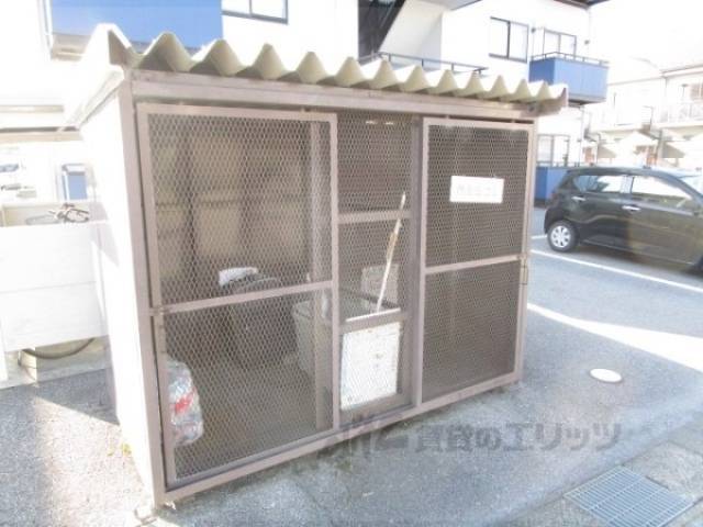 ゴミ置き場