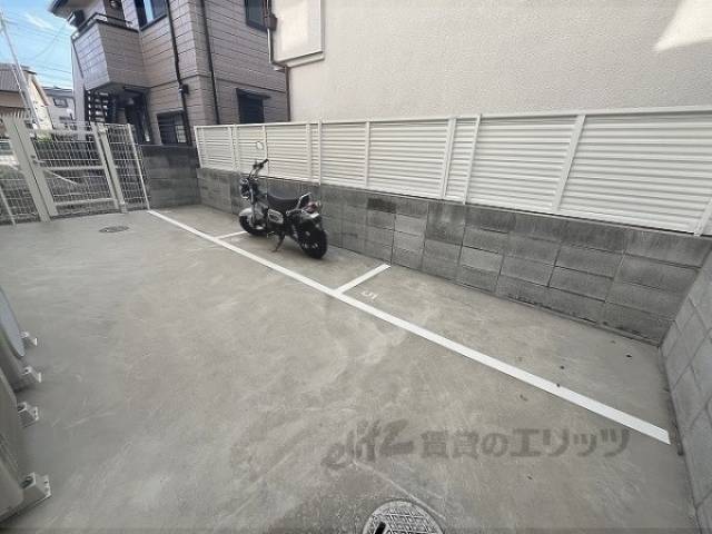 駐輪場　バイク置き場