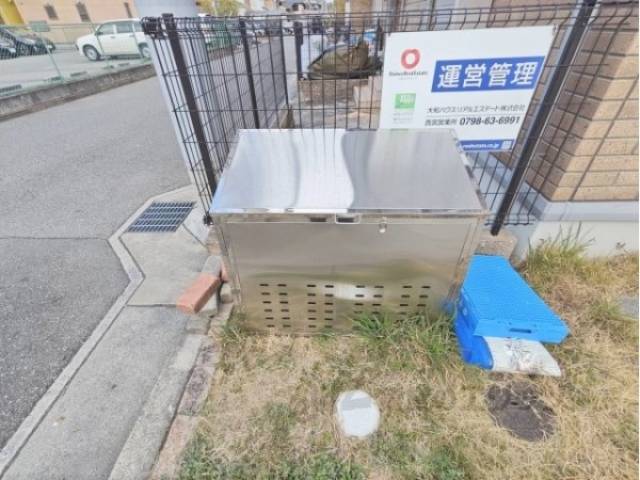 ゴミ置き場
