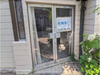玄関扉