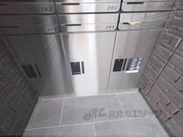 宅配ボックス