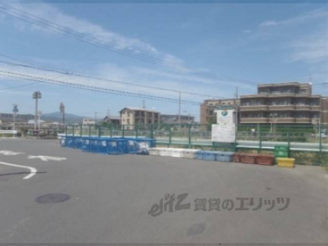 前面道路　不燃物回収場所