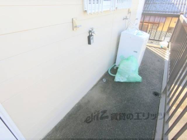 玄関前付近