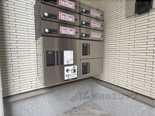 宅配ボックス