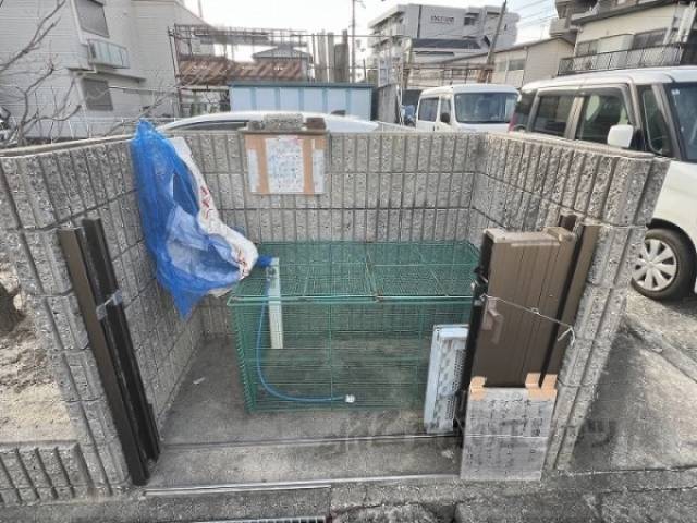 ゴミ置き場