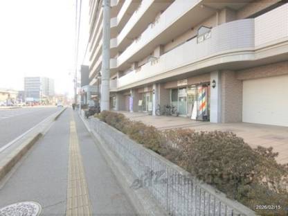 前面道路　歩道