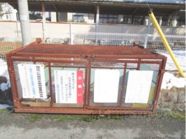 ゴミ置き場