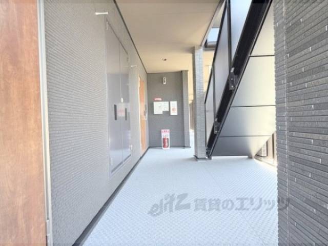 通路　1階通路