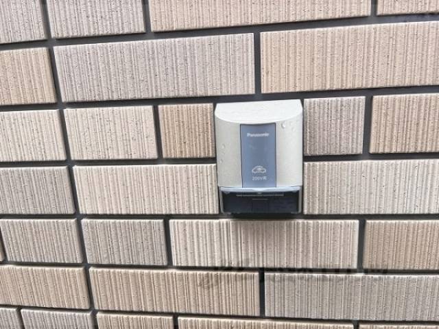 充電コンセント