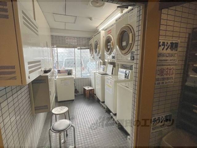 コインランドリー