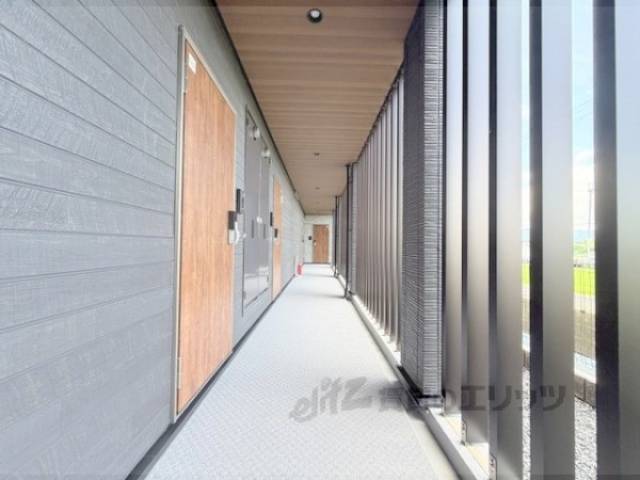 通路　1階通路