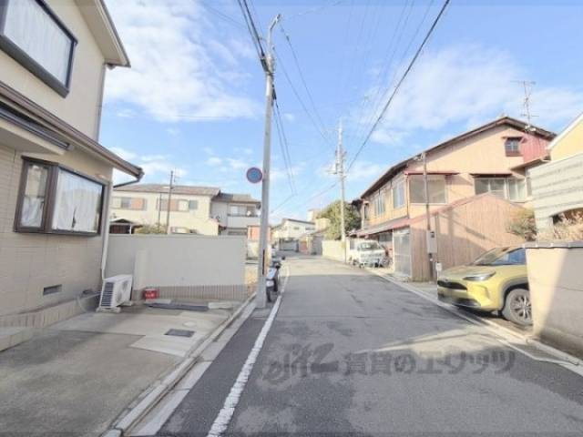 前面道路　北向き