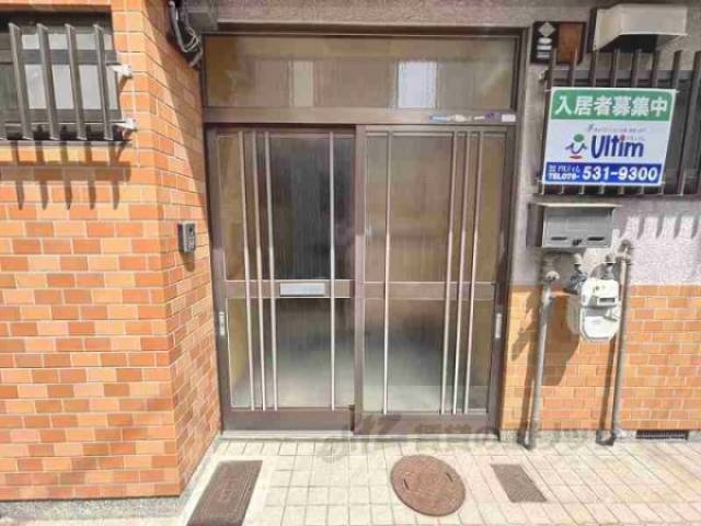 玄関前