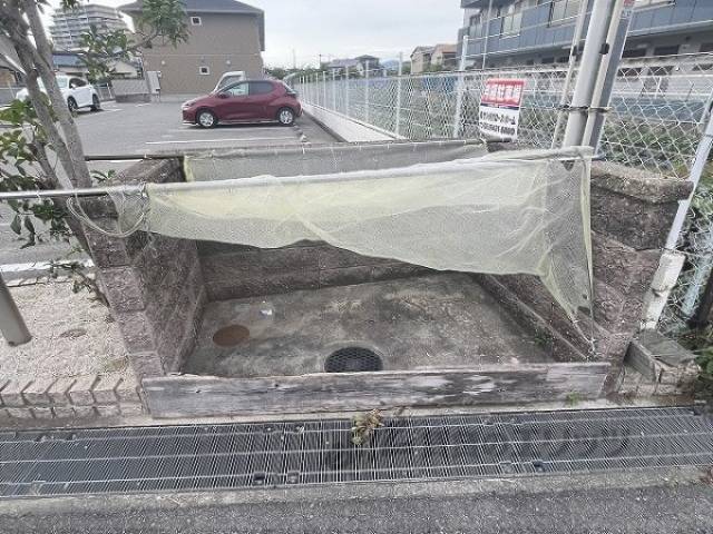ゴミ置き場