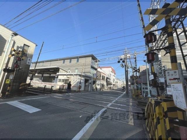 建築中
