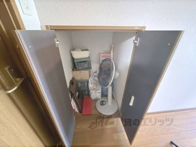 階段下収納