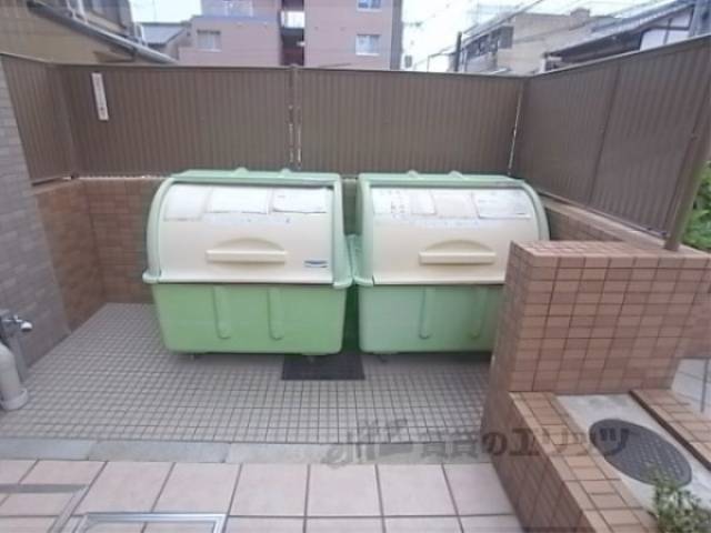 ゴミ置き場