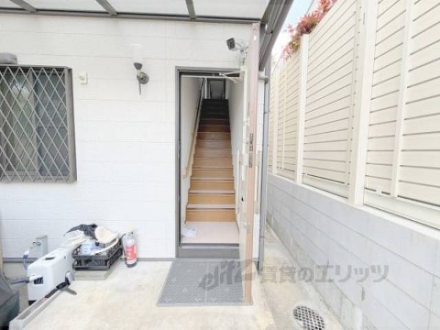 エントランス　二階入り口