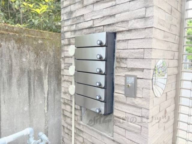 集合ポスト　内側