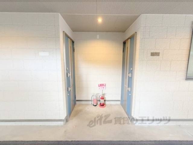 エントランス　一階ドア