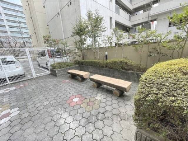 ベンチ