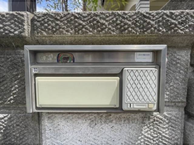 ポストとインターホン