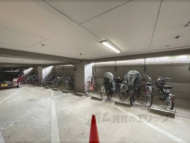 駐輪場