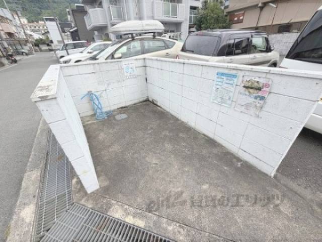 ゴミ置き場
