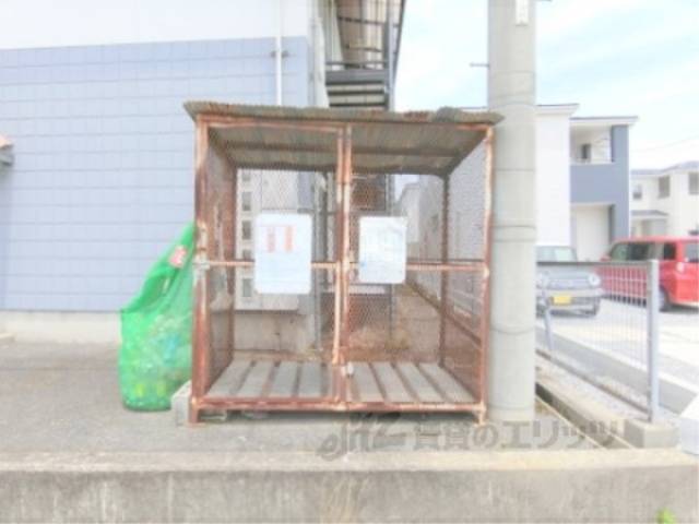 ゴミ置き場
