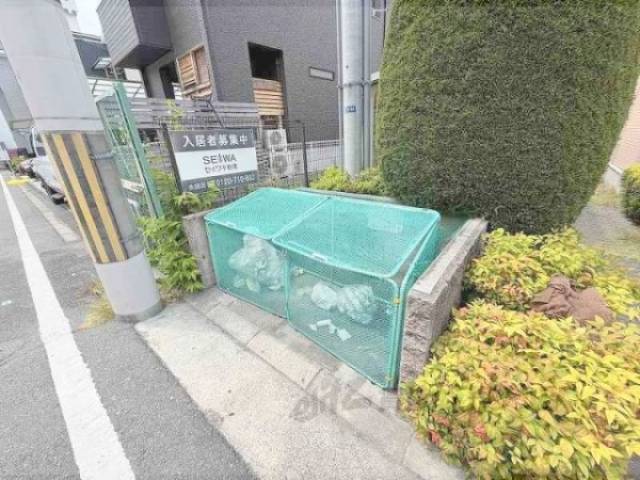 ゴミ置き場
