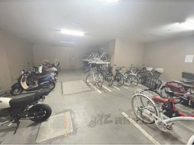駐輪場