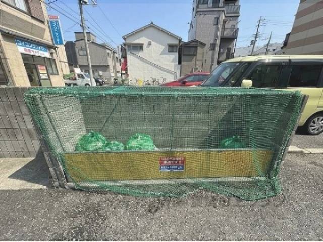 ゴミ置き場