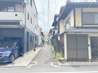 前面道路　（西洞院通り側）