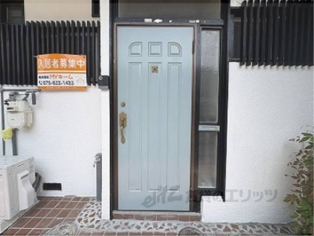 玄関ドア