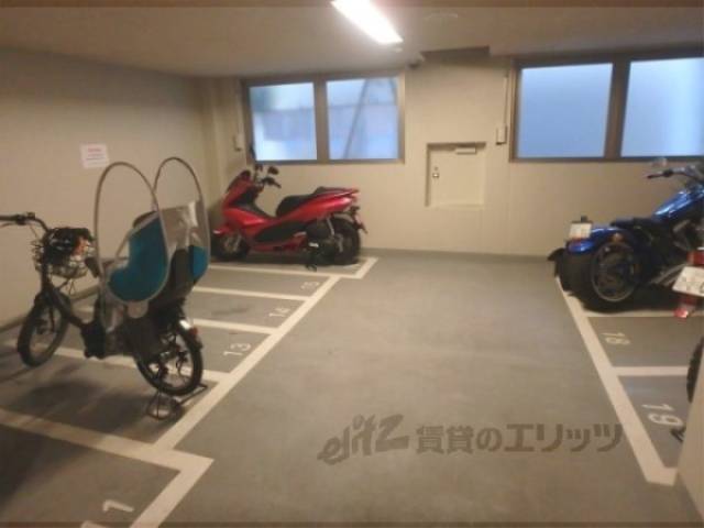 駐輪場