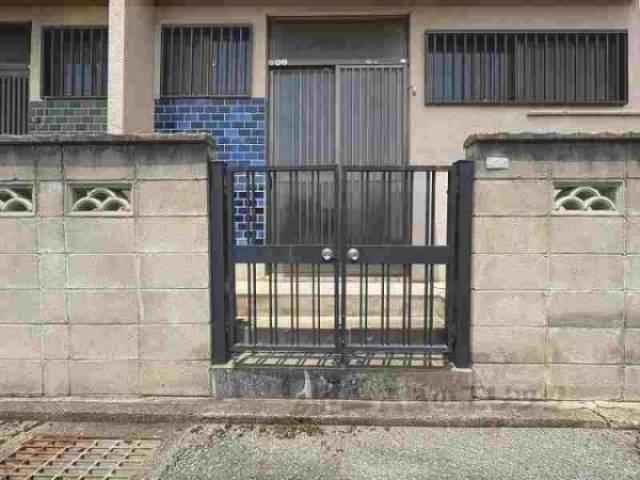 エントランス　門扉