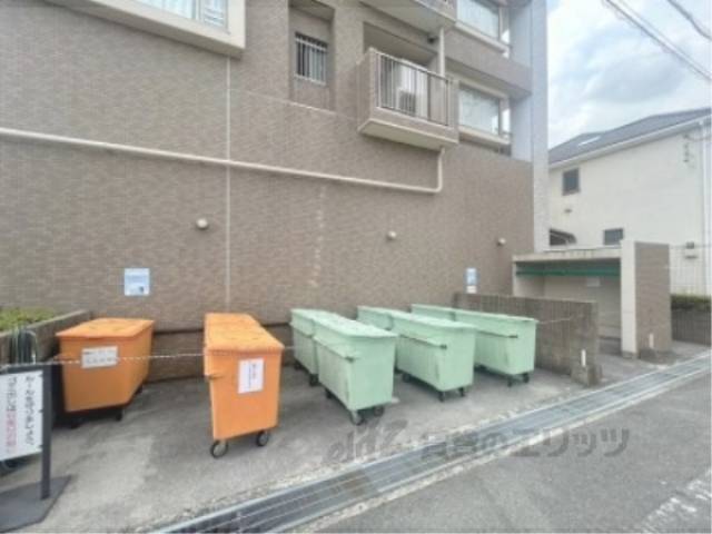 ゴミ置き場