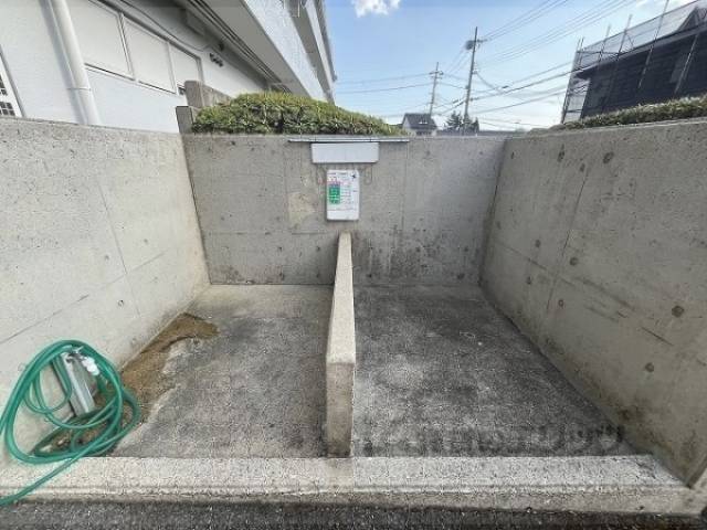 ゴミ置き場