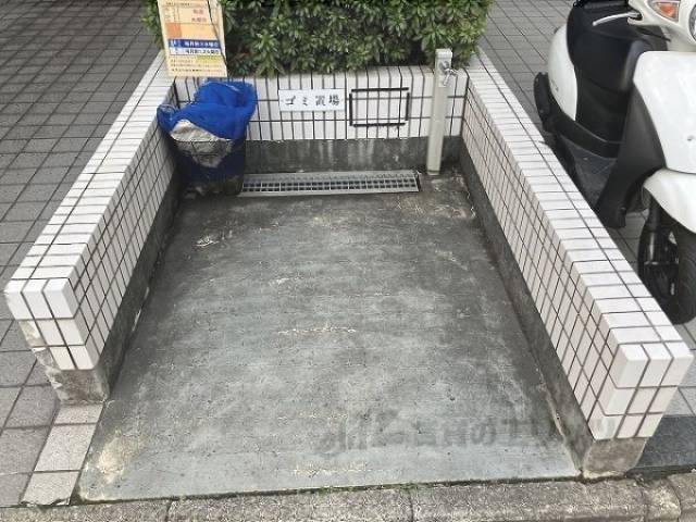 ゴミ置き場