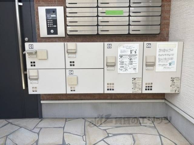 宅配ボックス