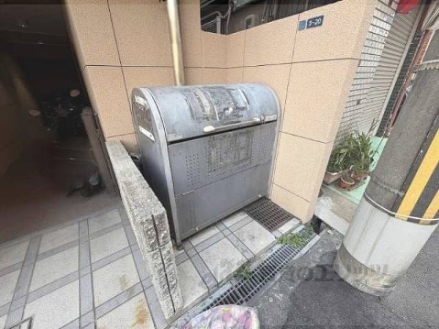 ゴミ置き場