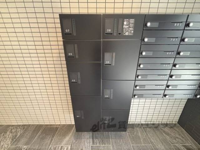宅配ボックス