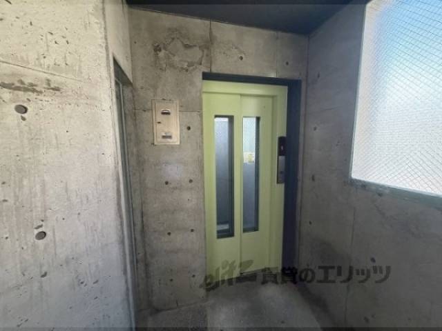 エレベーター