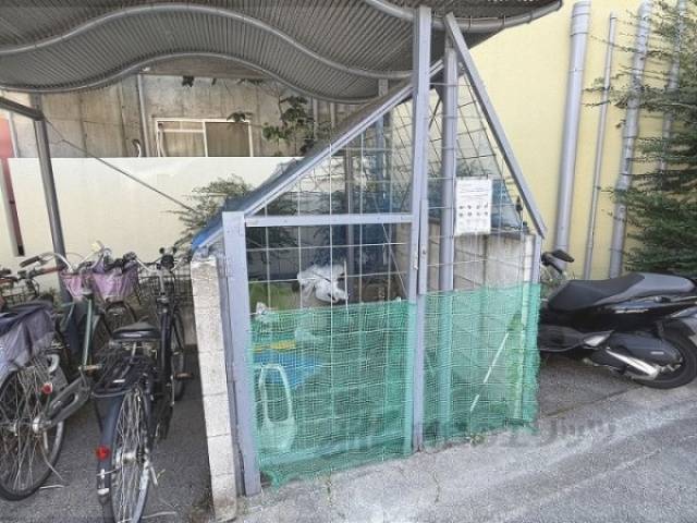ゴミ置き場