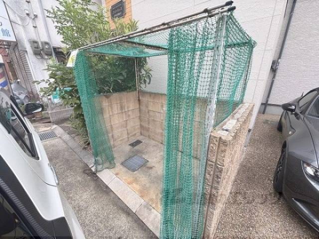 ゴミ置き場