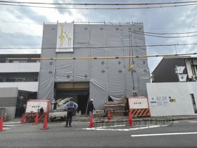 エントランス　建築中
