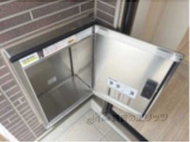 宅配ボックス　イメージです