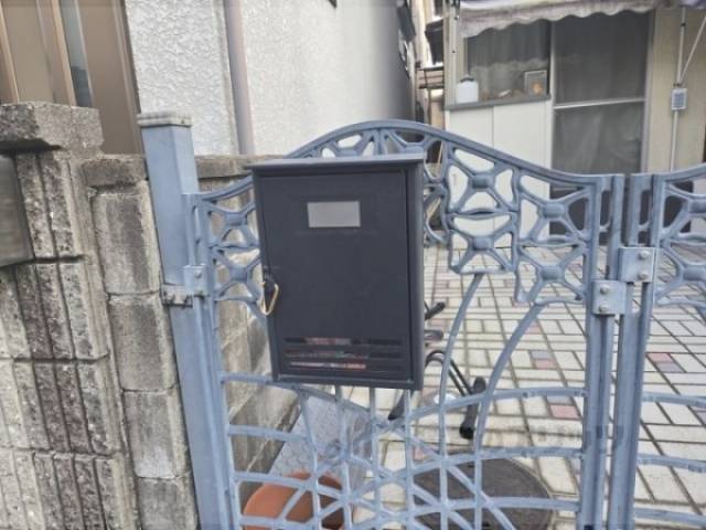 ポスト