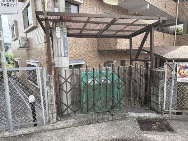 ゴミ置き場