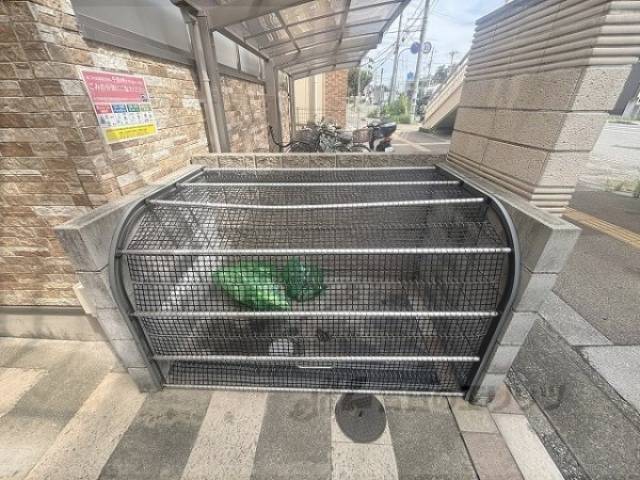 ゴミ置き場